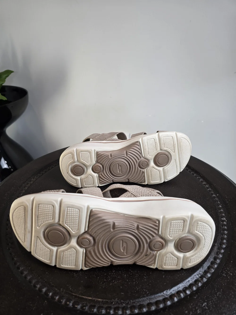 Skechers x Martha Stewart GO WALK Arch Fit 2.0 Vegan Sandals - Taupe